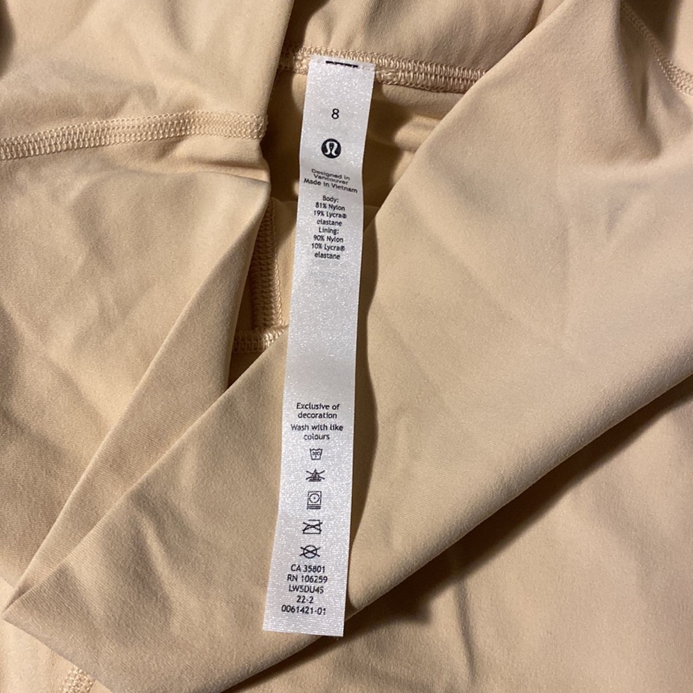 Lululemon Align Leggings, new with tag - Picture 4 of 6